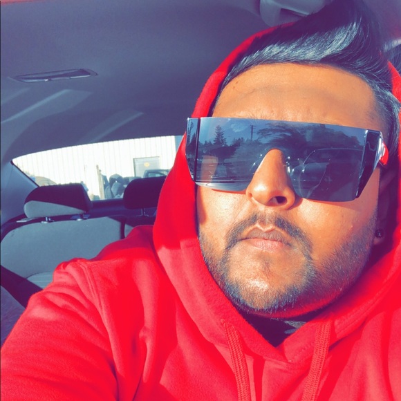 Meet your Posher, Puneet - Picture 1 of 1